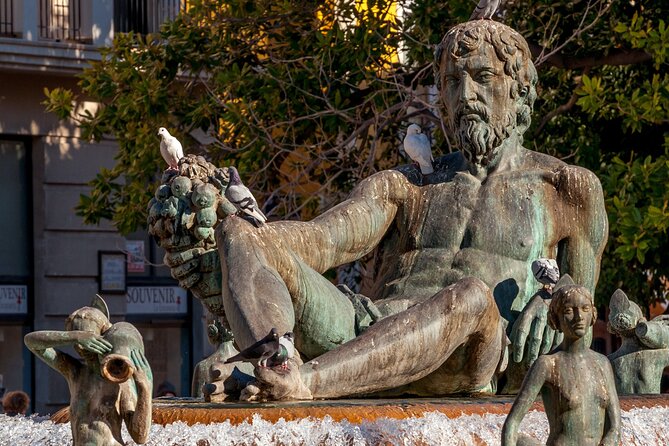 The Essentials of Valencia in a Guided Tour - Key Points