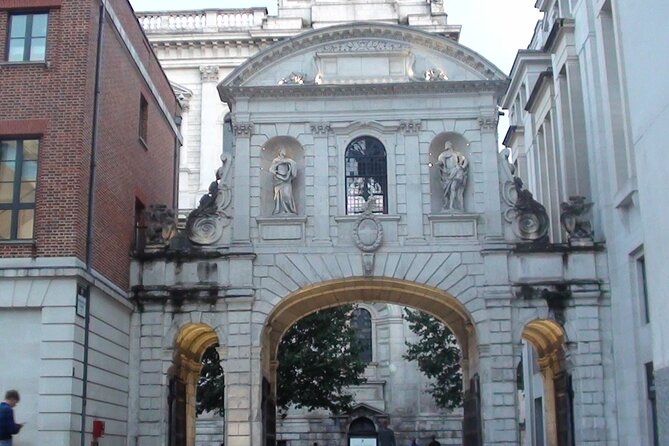 The Fading Light London Ghost Walk - Frequently Asked Questions