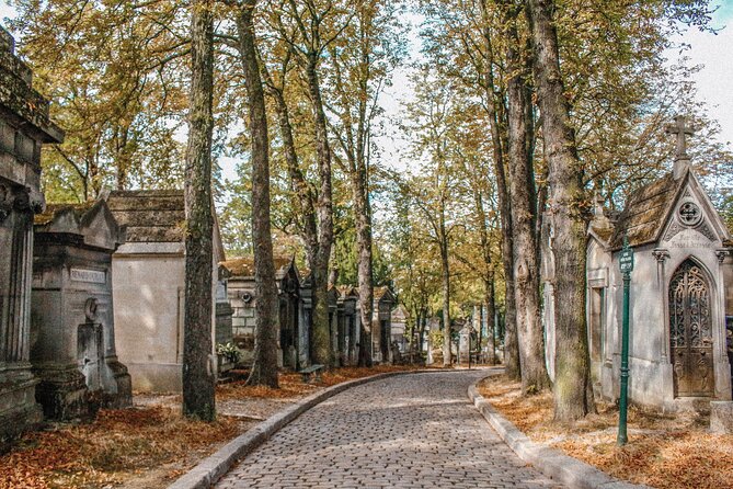 The Famous Graves of Père Lachaise - Self-Guided Audio Tour - Honore de Balzac’s Statue and Literary Legends