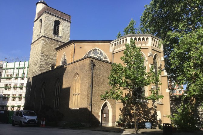 The Freemasons Tour of London - Walking Through Historic London Streets