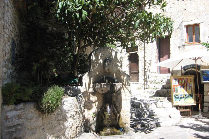 The "French Riviera"-private full day tour- - Gourdon: The Upward Climb from Grasse