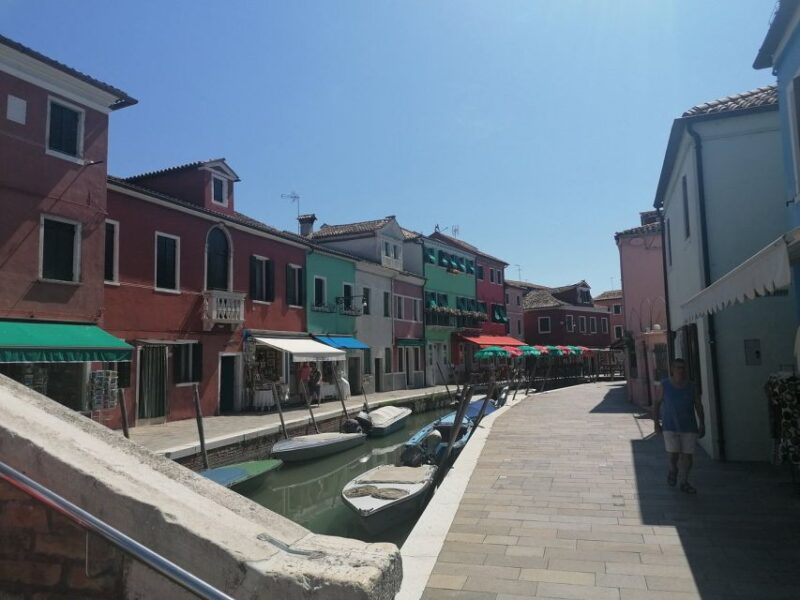 The gems of the lagoon. Torcello Burano Murano - Meeting Point and Tour Logistics