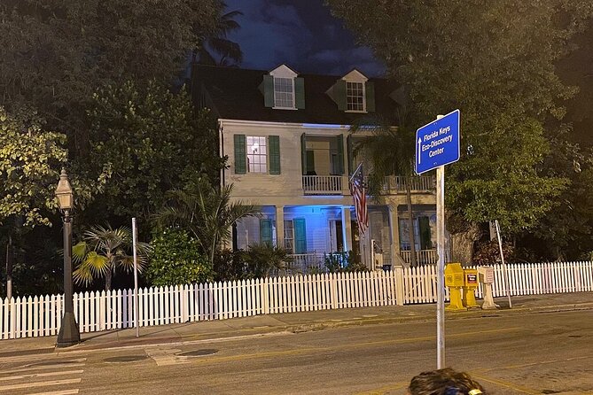 The Ghosts of Key West Walking Tour - The Professional Guide and Tour Logistics