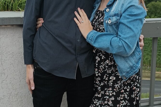 The GMC Yukon Traverse City MARRIAGE PROPOSAL WINE TOUR - Wine and Food Options on the Tour