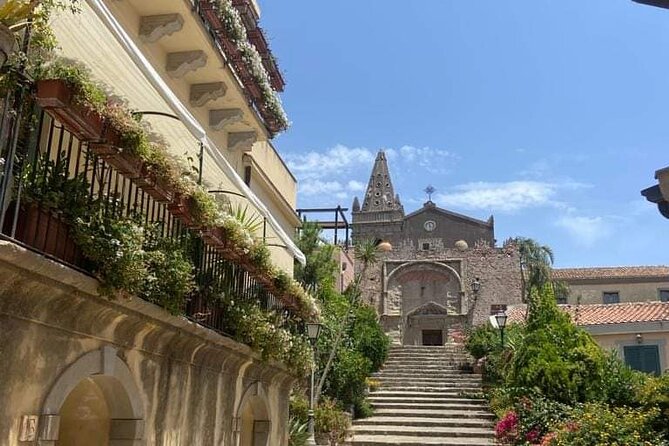 The Godfather Tour Savoca Forza Agro and Villa Corleone - Visiting the Castle of Slaves: Villa Corleone