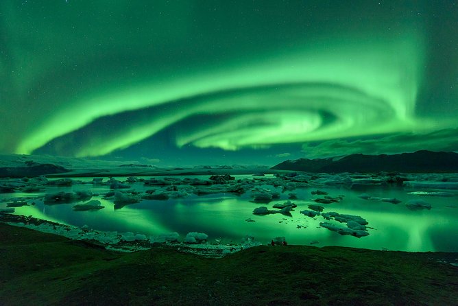 The Golden Circle & Northern Lights Combo tour - Practical Details: Transport, Guides, and Sustainability