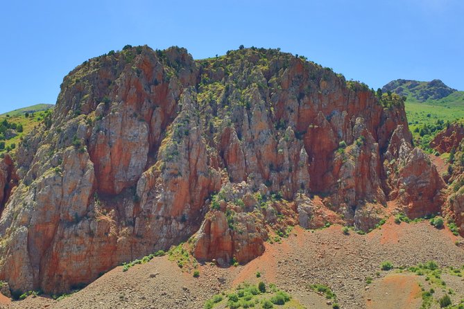 The Great Beauty of Armenia: 7-Day Culture and Cuisine Tour - Visiting the Cafesjian Center for the Arts and Victory Park in Yerevan