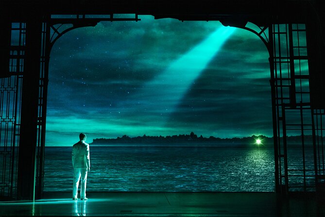 The Great Gatsby on Broadway Ticket - What Sets This Great Gatsby apart from Other Broadway Shows