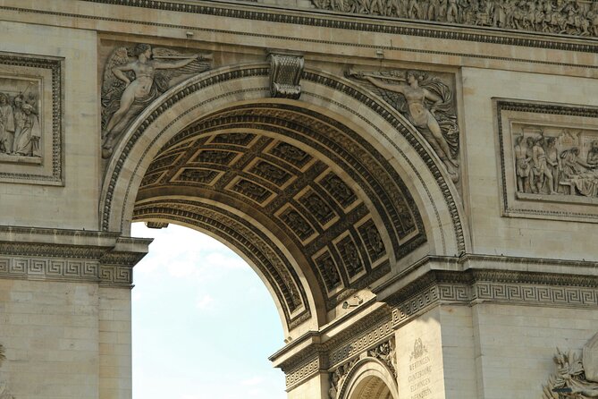 The Great March of Champs Elysees Paris Walking Tour - Logistics: Meeting Point and Ending Location