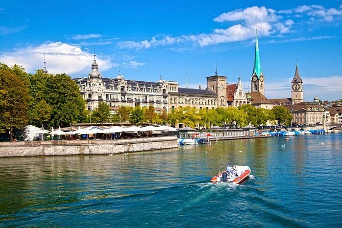 The Great Tour of Zurich by Bus and Boat - Exploring Zurichs Top Attractions from the Coach