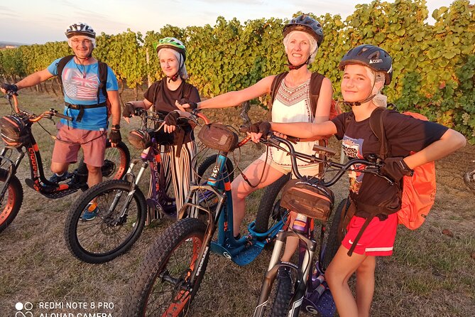 The greedy Rando Trotter of Theo - Forest Walks and Panoramic Vistas