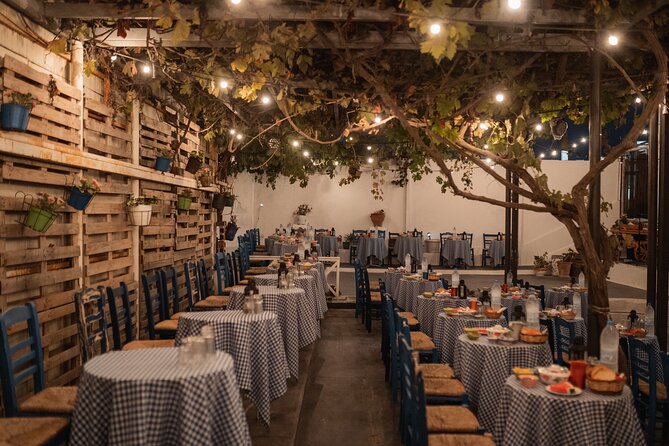 The Greek Wedding Show - Santorini - Timing and Seating: When and Where You Sit