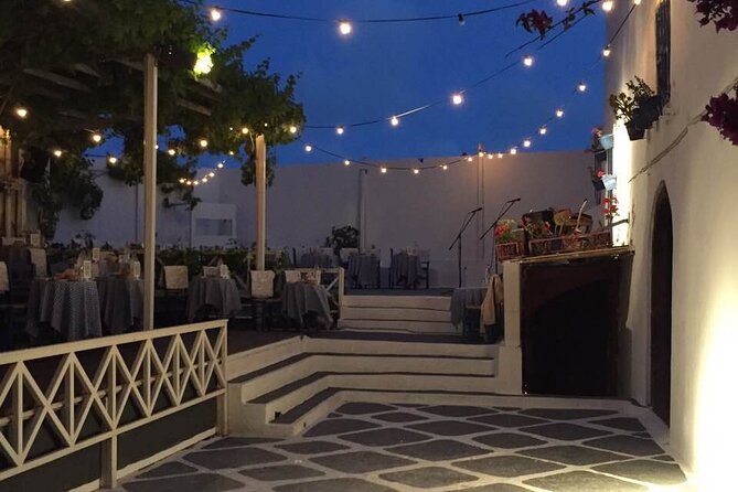 The Greek Wedding Show - Santorini - Audience Participation and Atmosphere