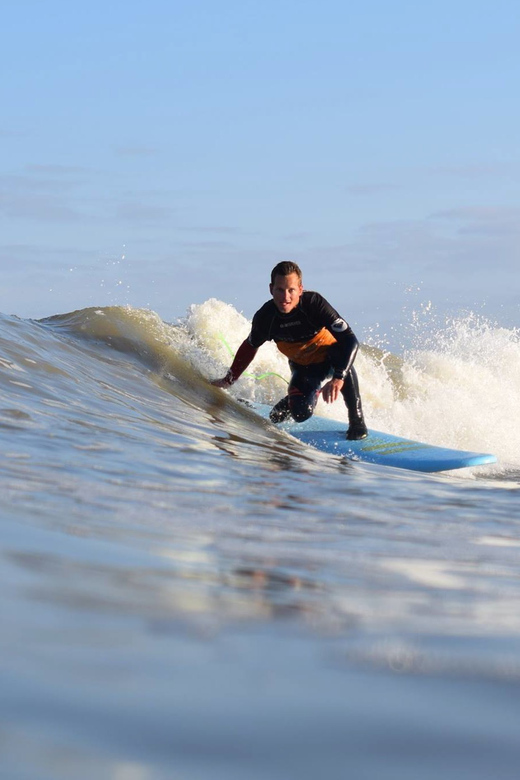 The Hague: Beginner's Surf Lesson Adults - Discover the Benefits of a Beginner’s Surf Lesson in Scheveningen