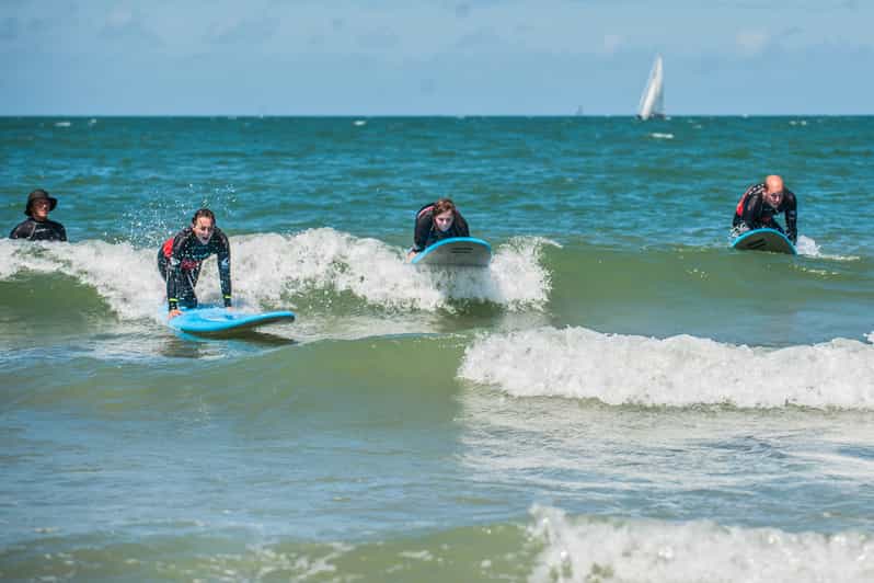The Hague: Beginner's Surf Lesson Adults - What Makes the Scheveningen Beach a Great Spot to Learn Surfing