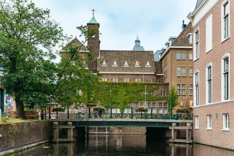 The Hague: Canal Cruise - The Music City of the Netherlands Comes Alive