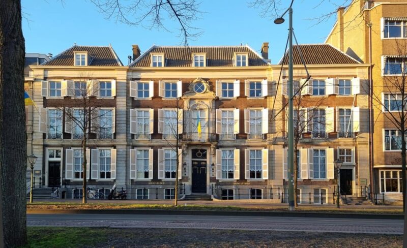 The Hague: City Walking Tour - Practical Details: Meeting Point, Accessibility, and Booking