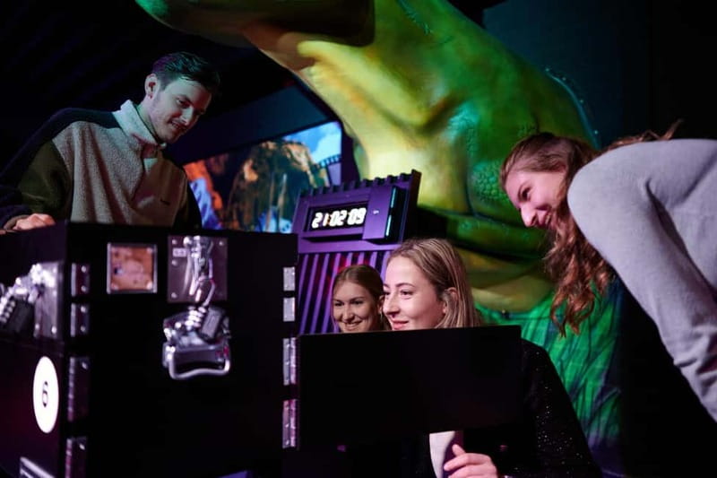 The Hague: EscapeBox Game - What to Expect During the EscapeBox Experience