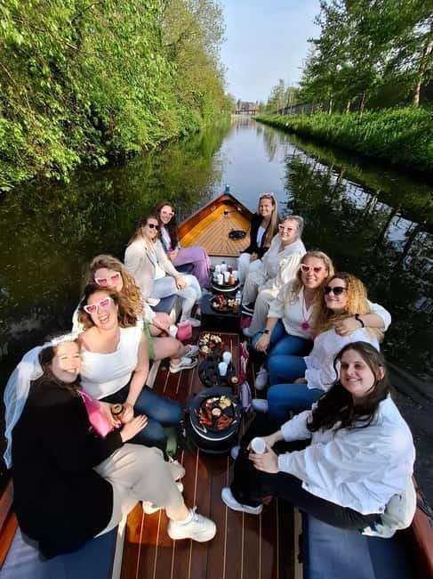 The Hague: individual tickets for an electric boattour! - Pricing, Cancellation, and Booking Flexibility