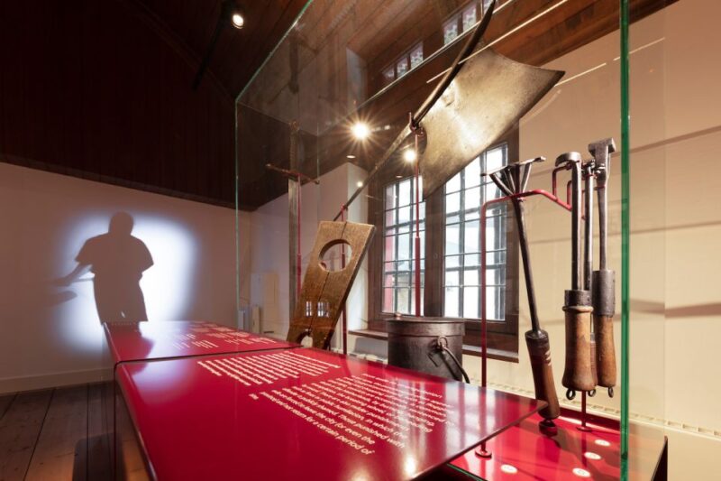 The Hague: Prison Gate Museum - The Historic Significance of the Prison Gate in The Hague