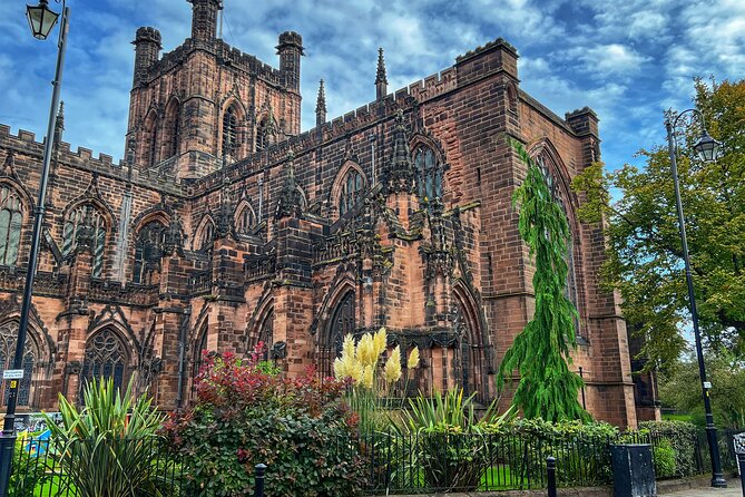 The Heart of Chester Walking Tour - Guided Walk - The Chester Cross and Medieval Market Scene