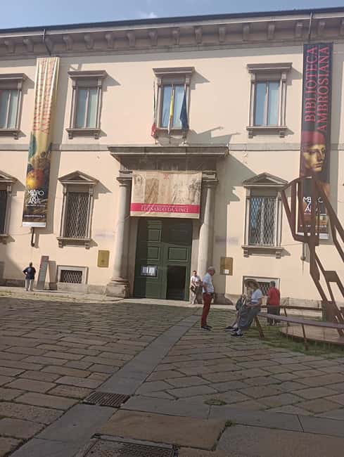 The hidden places in milan - Starting Point in Front of the Milan Cathedral (Duomo)