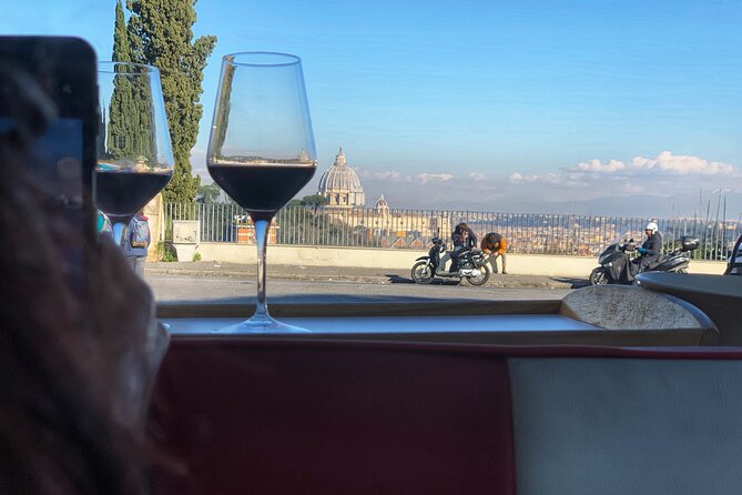 The Highlights of Rome on board a Vintage Fiat Van and Aperitif - Inside the Pantheon with an Archaeologist Guide