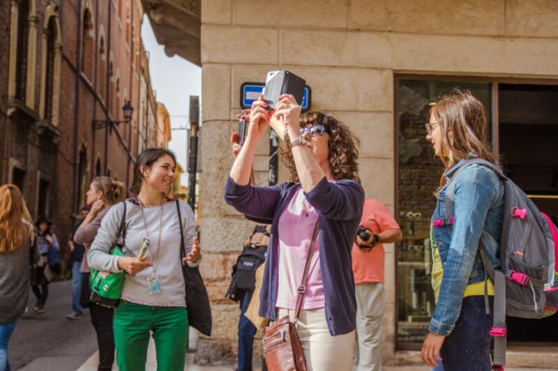 The Highlights of Verona Small Group Walking Tour - Exploring Piazza Erbe and Torre dei Lamberti