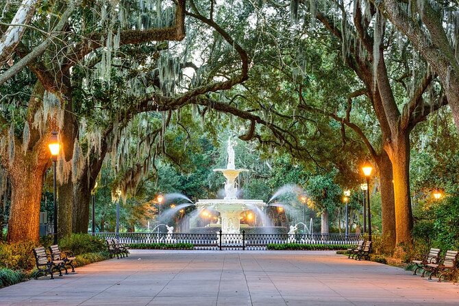 The History Buff: Savannah Walking Tour - Notable Stops and Sites on the Tour