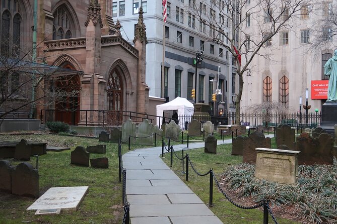 The History of Old New York Shared Tour - Exploring the National Museum of the American Indian and Fort Amsterdam Site