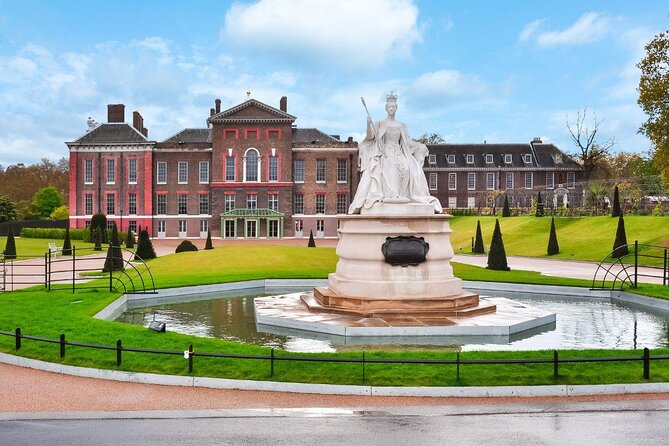 The Kensington Palace Gardens Royal High Tea - Discover the Regal Charm of the Kensington Palace Gardens Royal High Tea