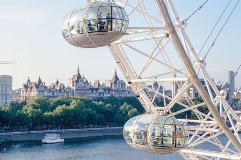 The London Eye Champagne Experience - Skip-the-Line Convenience and Guide Expertise