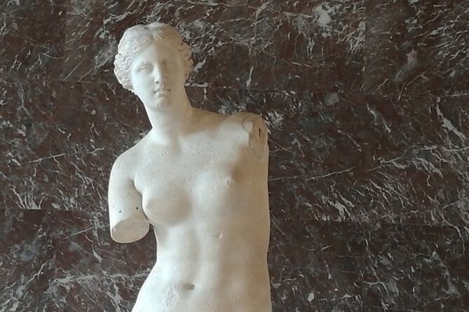 The Louvre for the first time. A Private Guided Tour - Starting Point and Meeting Details at the Louvre Pyramid