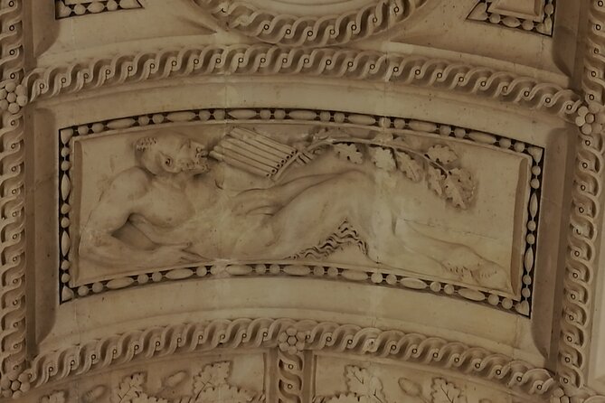 The Louvre for the first time. A Private Guided Tour - The Guide’s Style and Expertise