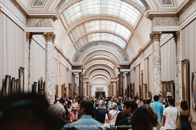 The Louvre Museum Private 2.5h Family-Friendly Tour - Key Points