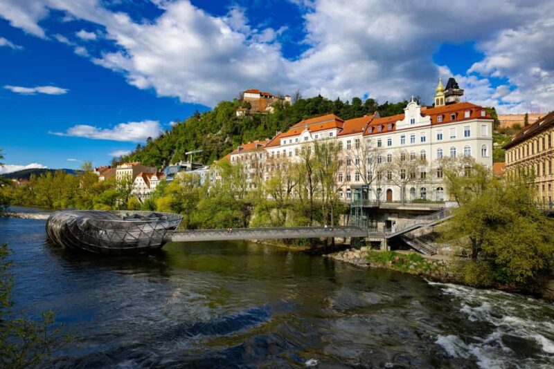 The Magic of Graz: Private Walking Tour with Hotel Pick-Up - Discovering Modern and Historic Art at Kunsthaus Graz