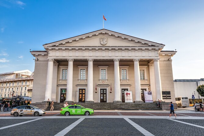 The Majestic and Royal Vilnius Private Walking Tour - Vilnius University: A Seat of Education and Power