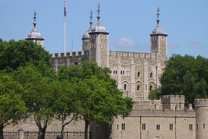 The Mayflower Private Walking Tour - The Historic George Tavern and Southwark Cathedral