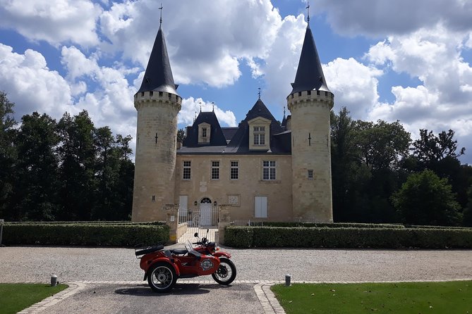 The Médoc in a sidecar, magic! - The Experience Providers and Guides