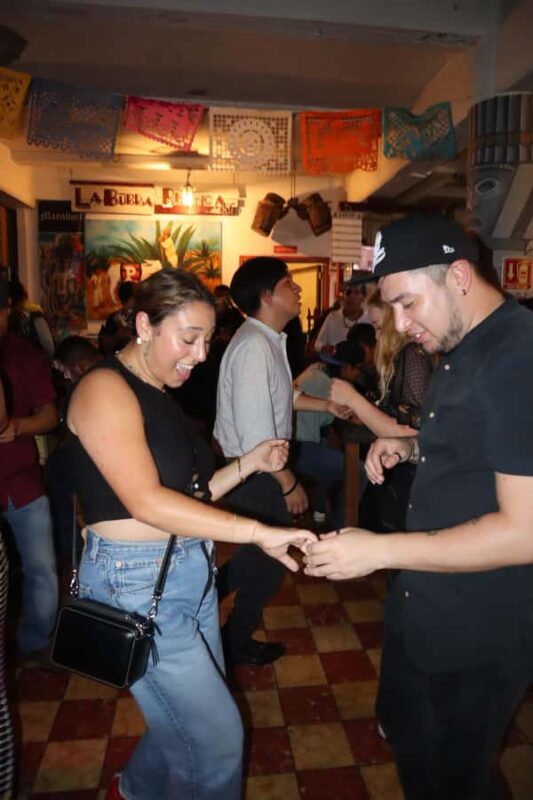 THE MEXICO CITY PUB CRAWL: A real chilango night - Logistics and Practical Tips for the Tour