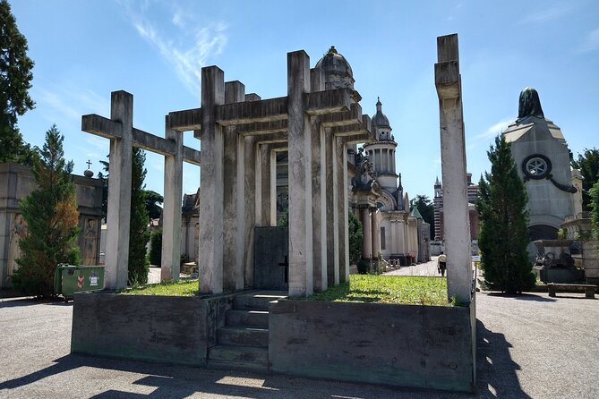 The Monumental Cemetery of Milan guided experience - Exploring the Highlights: Notable Graves and Mausoleums