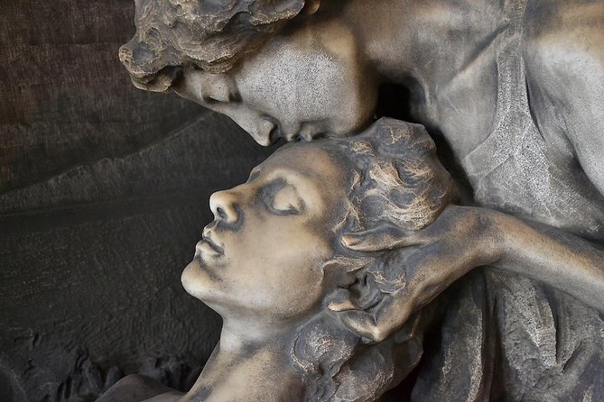 The Monumental Cemetery of Milan guided experience - Comparing to Other Milan Tours