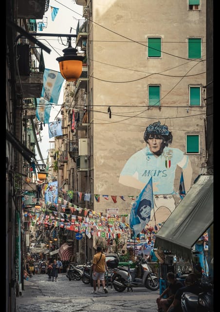 The Neapolitan People, culture, history and folklore - Folk Tales and Cultural Stories