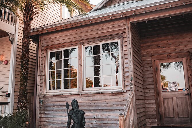 The Night Watchman Ghost Walking Tour - The Guide’s Style and Storytelling Approach