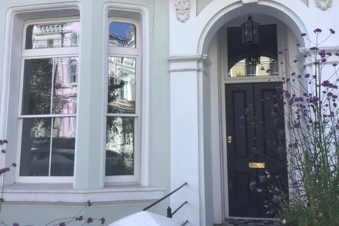 The Notting Hill, Bridget Jones, Love Actually & Four Weddings Tour of London - Behind-the-Scenes at Ye Olde England Tours