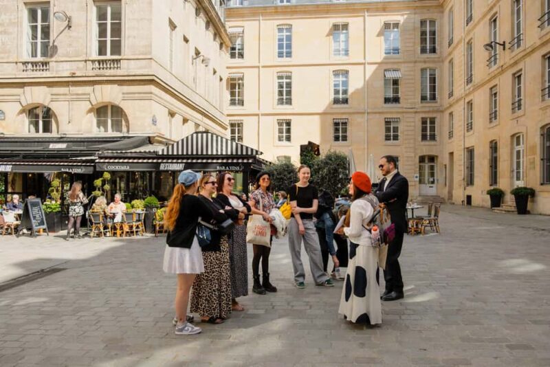 The Official Emily in Paris Locations Walking Tour - Passing Famous Parisian Landmarks: Pont des Arts and Louvre Esplanade