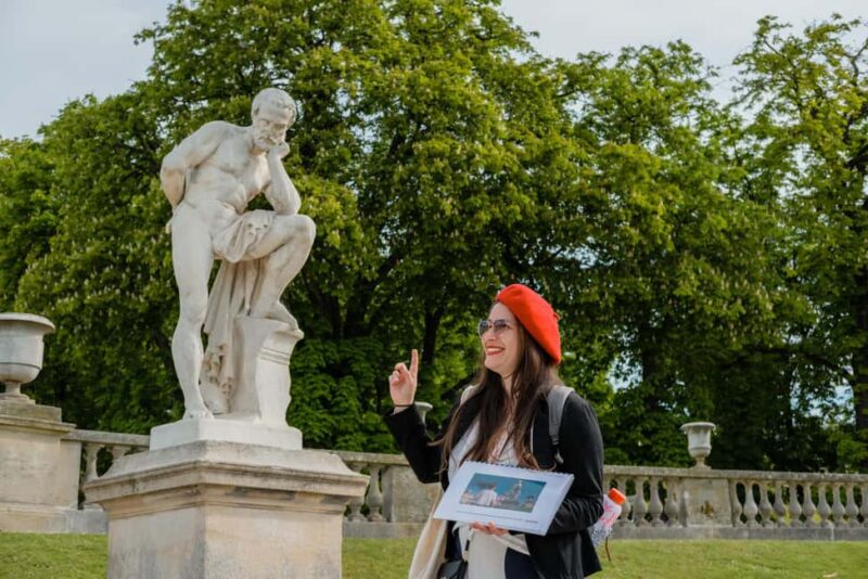 The Official Emily in Paris Locations Walking Tour - The Guide Experience: Engaging, Knowledgeable, and Friendly