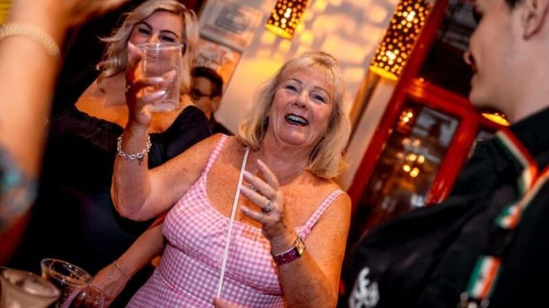 The Original Athens Pub Crawl With VIP Club Entry - The Role of the Guides and Their Dynamic Style