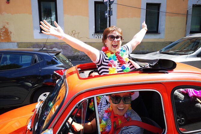 The ORIGINAL Fiat 500 Paparazzi Photo Shooting Tour in Rome - Iconic Landmarks: Passing by the Colosseum and More