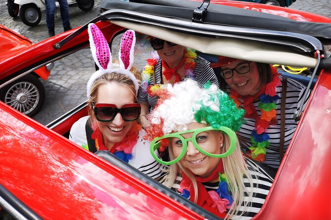 The ORIGINAL Fiat 500 Paparazzi Photo Shooting Tour in Rome - Discovering the Secrets of the Keyhole View at Priory of the Knights of Malta